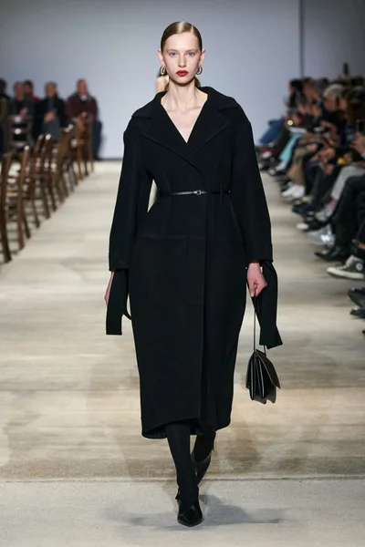 Look 1